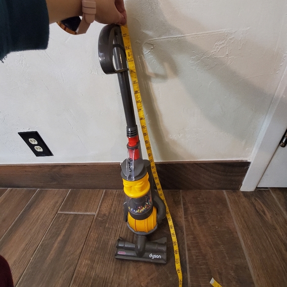 Dyson Ball | Miniature Dyson Ball Replica For Children Aged 3+ | Features Workin - Picture 5 of 16